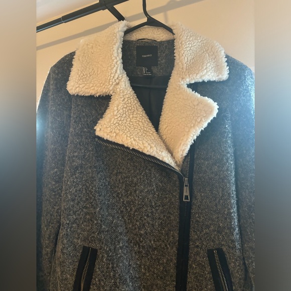 Stylish Grey Jacket - Picture 2 of 6